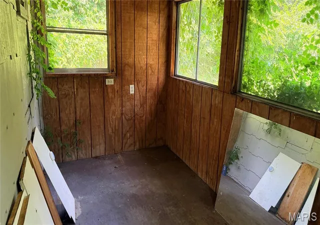 Photo 3 of Single family home for sale at 10134 Clairmont Dr, Saint Louis, MO 63136 | MLS# MIS26051438 | Listing updated on 2026-09-28