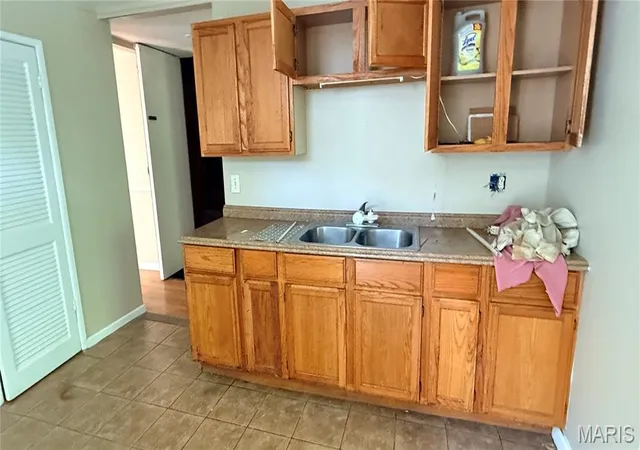 Photo 3 of Single family home for sale at 10134 Clairmont Dr, Saint Louis, MO 63136 | MLS# MIS26051438 | Listing updated on 2026-09-28