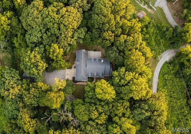 Photo 3 of Single family home for sale at 22 Rocky Ford Rd, Belleville, IL 62221 | MLS# MIS26051562 | Listing updated on 2026-09-28