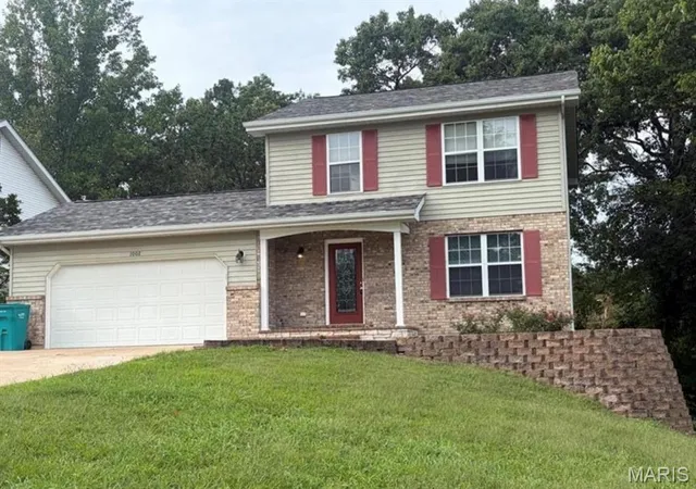 Photo 2 of Single family home for sale at 1002 Sara Jane Ln, St Clair, MO 63077 | MLS# MIS26051647 | Listing updated on 2026-09-11