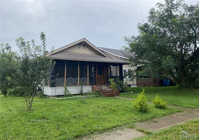 Photo 1 of Single family home for sale at 3301 Saint Marys Ave, Hannibal, MO 63401 | MLS# MIS26051952 | Listing updated on 2026-09-15