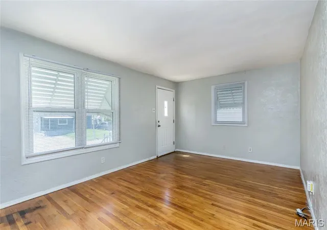 Photo 3 of Single family home for sale at 3619 W Steins St, Saint Louis, MO 63116 | MLS# MIS26051984 | Listing updated on 2026-09-11