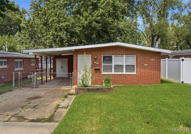 Photo 1 of Single family home for sale at 9117 Macon Ave, Saint Louis, MO 63134 | MLS# MIS26052270 | Listing updated on 2026-09-10