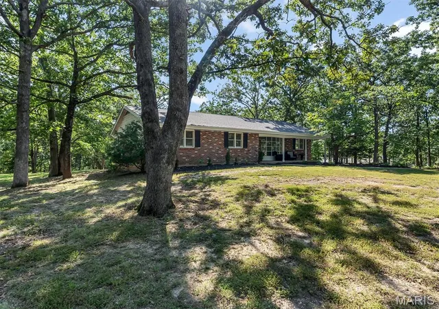 Single family home for sale at 11 Edith Dr, Bourbon, MO 65441 | MLS# MIS26052281