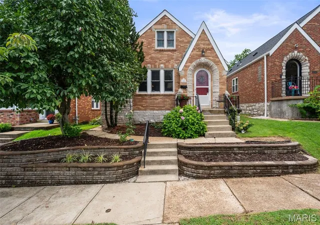 Photo 2 of Single family home for sale at 6546 Mardel Ave, Saint Louis, MO 63109 | MLS# MIS26052504 | Listing updated on 2026-09-14