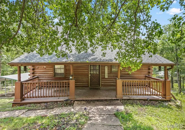 Photo 1 of Sale Pending at 6412 Walnut Dr, Sainte Genevieve, MO 63670 | MLS# MIS26052677 | Listing updated on 2026-09-30