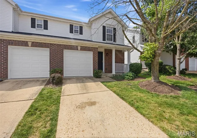 Photo 2 of Condo for sale at 1165 Big Bend Crossing Dr, Manchester, MO 63088 | MLS# MIS26052733 | Listing updated on 2026-10-01