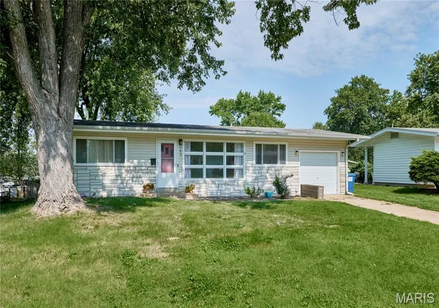 Single family home for sale at 195 Grenoble Ln, Florissant, MO 63033 | MLS# MIS26052878