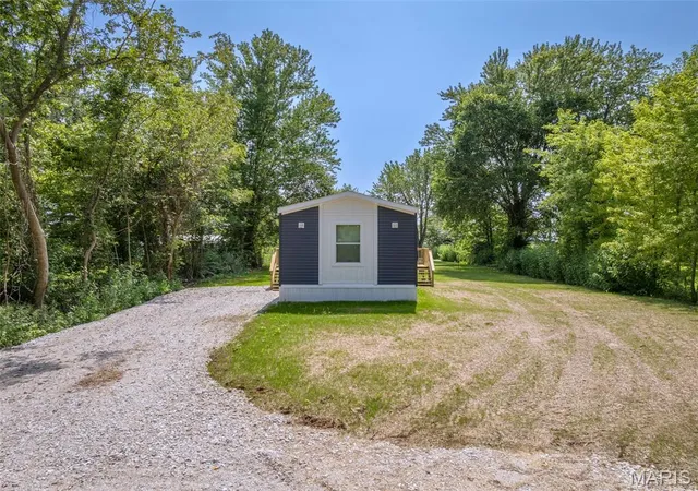 Photo 2 of Single family home for sale at 140 Prairie St, Truxton, MO 63381 | MLS# MIS26052896 | Listing updated on 2026-09-21