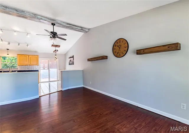 Photo 4 of Sale Pending at 1208 Walnut Dr, Arnold, MO 63010 | MLS# MIS26052903 | Listing updated on 2026-09-11