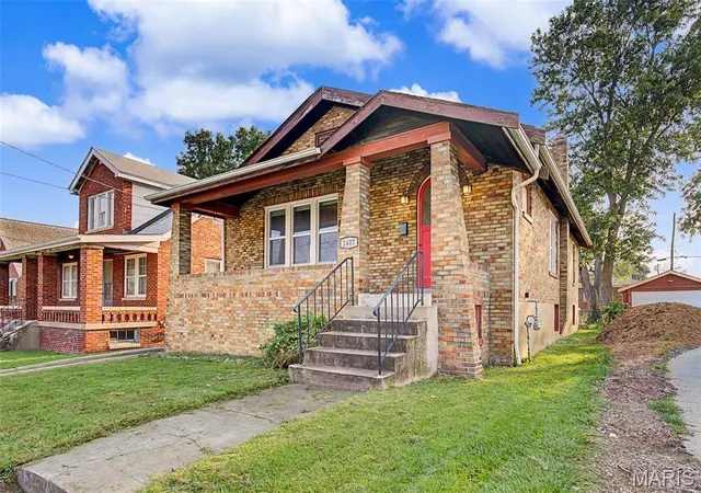 Photo 3 of Sale Pending at 1407 Telegraph Rd, Saint Louis, MO 63125 | MLS# MIS26052930 | Listing updated on 2026-09-13