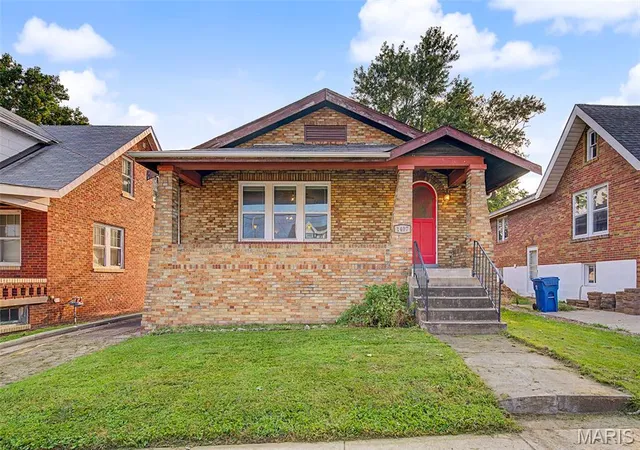 Photo 3 of Sale Pending at 1407 Telegraph Rd, Saint Louis, MO 63125 | MLS# MIS26052930 | Listing updated on 2026-09-13
