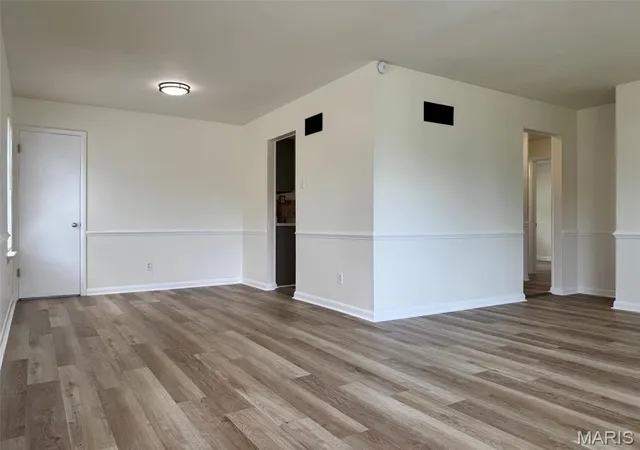 Photo 4 of Single family home for sale at 2516 Center Ave, Saint Louis, MO 63136 | MLS# MIS26053049 | Listing updated on 2026-09-30