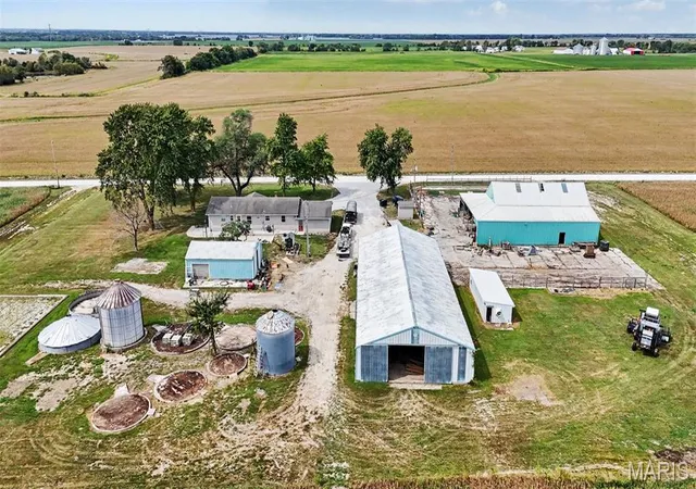 Photo 3 of Single family home for sale at 34462 S Prairie View Rd, Warrenton, MO 63383 | MLS# MIS26053164 | Listing updated on 2026-09-15