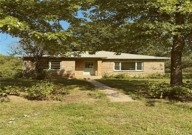 Photo 1 of Single family home for sale at 20012 Hwy 133, Dixon, MO 65459 | MLS# MIS26053375 | Listing updated on 2026-10-07