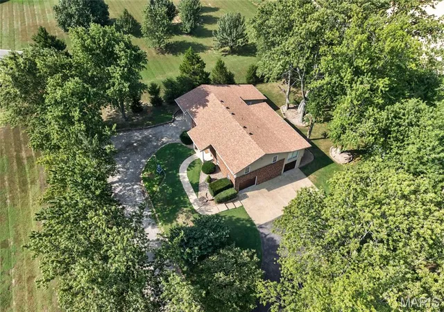 Photo 2 of Single family home for sale at 538 W Fremont Rd, Lebanon, MO 65536 | MLS# MIS26053427 | Listing updated on 2026-09-14