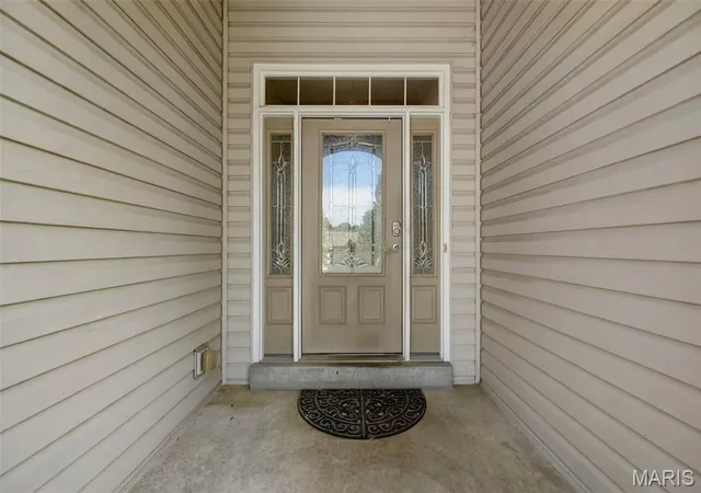 Photo 3 of Single family home for sale at 4124 Shepherds Hill Cir, Saint Charles, MO 63304 | MLS# MIS26053619 | Listing updated on 2026-10-05