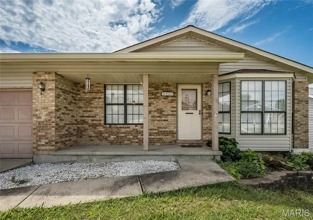 Photo 3 of Single family home for sale at 3152 Lupine Dr, Unincorporated, MO 63010 | MLS# MIS26053630 | Listing updated on 2026-10-06