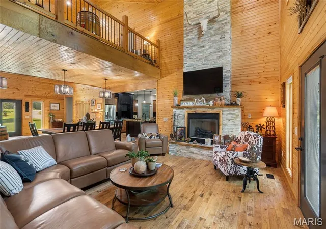 Photo 4 of Single family home for sale at 17812 State Hwy V, Unionville, MO 63565 | MLS# MIS26053711 | Listing updated on 2026-09-15