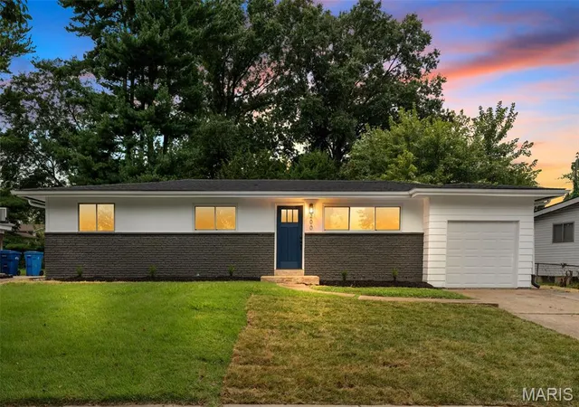 Photo 1 of Single family home for sale at 200 Francisca Dr, Florissant, MO 63031 | MLS# MIS26053751 | Listing updated on 2026-10-05