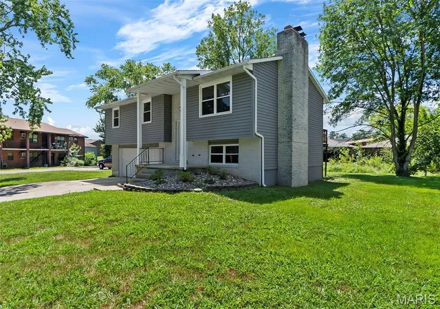 Photo 3 of Single family home for sale at 3009 Wisteria St, Cape Girardeau, MO 63701 | MLS# MIS26053755 | Listing updated on 2026-09-29