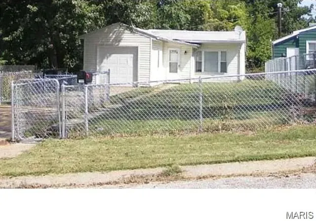 Photo 1 of Single family home for sale at 7307 Albright Ave, Saint Louis, MO 63136 | MLS# MIS26053807 | Listing updated on 2026-09-29