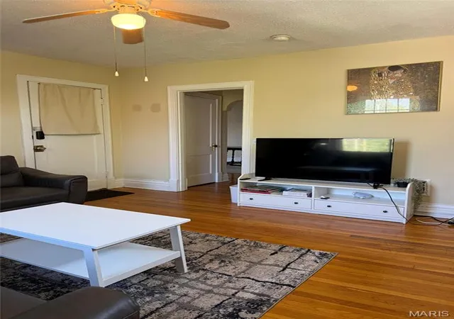 Photo 2 of Multi family home for sale at 1916 Serbian Dr, Saint Louis, MO 63104 | MLS# MIS26053820 | Listing updated on 2026-09-26