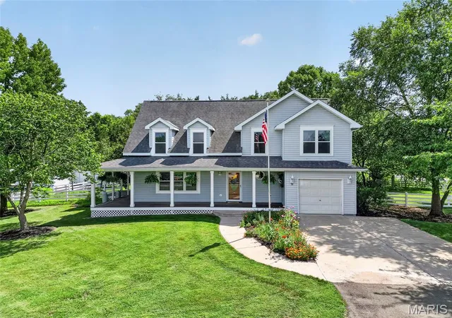 Photo 3 of Single family home for sale at 982 Buckner Rd, Wentzville, MO 63385 | MLS# MIS26053993 | Listing updated on 2026-09-15