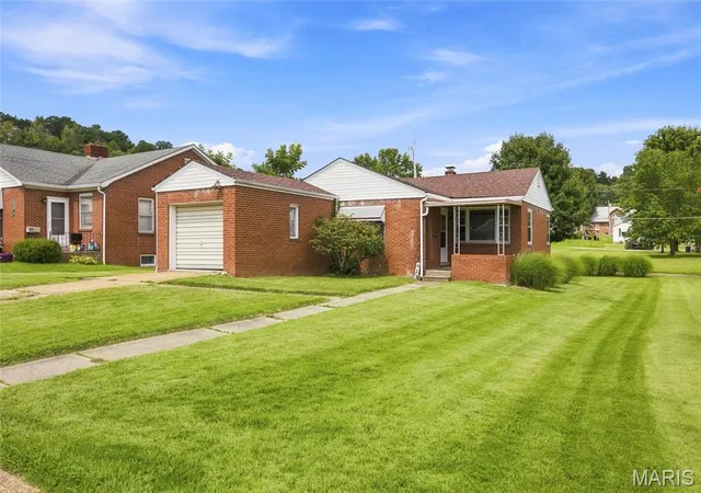 Photo 1 of Single family home for sale at 413 W 9th St, Hermann, MO 65041 | MLS# MIS26054014 | Listing updated on 2026-09-11