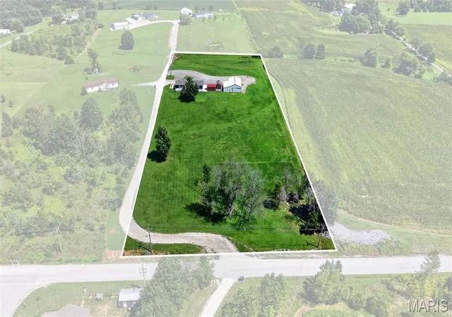 Photo 64 of Manufactured home for sale at 200 Fairview Dr, Winfield, MO 63389 | MLS# MIS26054044 | Listing updated on 2026-10-02