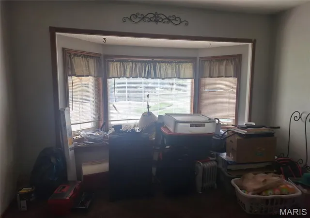 Photo 4 of Single family home for sale at 6 Watertown Cir, Granite City, IL 62040 | MLS# MIS26054108 | Listing updated on 2026-09-14