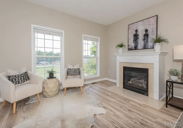Photo 4 of Townhouse for sale at 6 Robinson Circle Dr, St Louis, MO 63136 | MLS# MIS26054249 | Listing updated on 2026-09-21