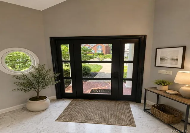 Photo 3 of Single family home for sale at 545 Overlook Terrace Ct, Eureka, MO 63025 | MLS# MIS26054285 | Listing updated on 2026-09-12