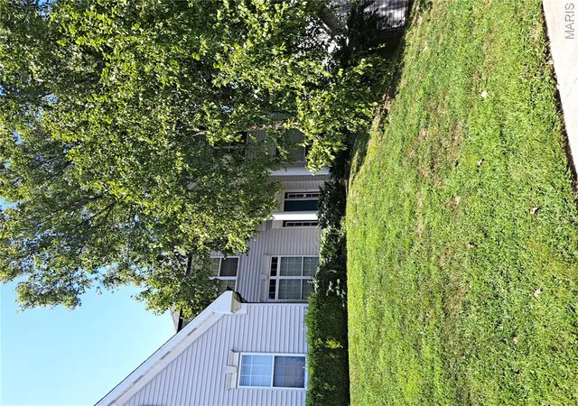 Photo 2 of Single family home for sale at 14001 Eagle Manor Ct, Chesterfield, MO 63017 | MLS# MIS26054398 | Listing updated on 2026-09-11