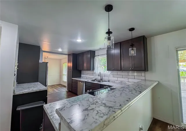 Photo 3 of Sale Pending at 439 Shenandoah Dr, Farmington, MO 63640 | MLS# MIS26054472 | Listing updated on 2026-09-12