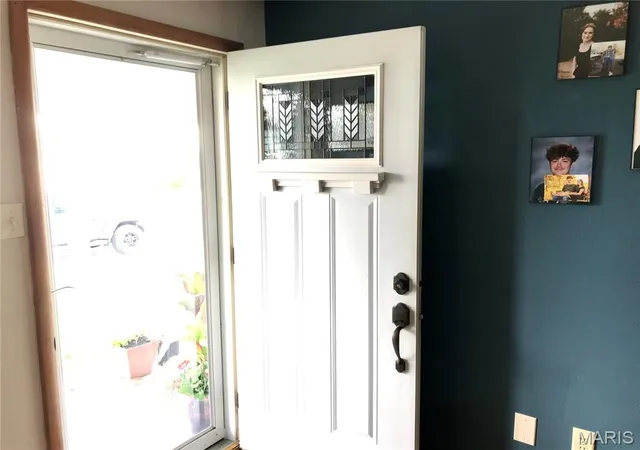 Photo 4 of Single family home for sale at 305 N Mill St, Vienna, MO 65582 | MLS# MIS26054496 | Listing updated on 2026-09-14