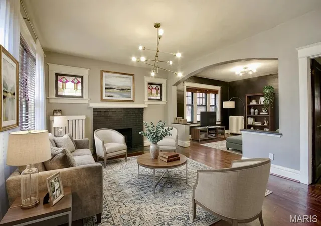 Photo 2 of Sale Pending at 4167 Hartford St, St Louis, MO 63116 | MLS# MIS26054540 | Listing updated on 2026-10-03