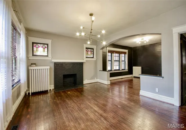 Photo 3 of Sale Pending at 4167 Hartford St, St Louis, MO 63116 | MLS# MIS26054540 | Listing updated on 2026-10-03