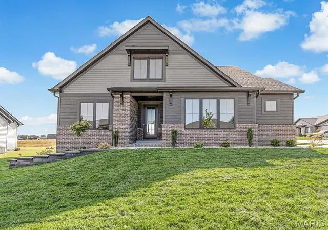 Photo 2 of Single family home for sale at 3446 Whiston Ln, Edwardsville, IL 62025 | MLS# MIS26054598 | Listing updated on 2026-10-01