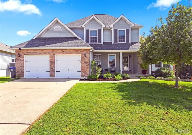 Photo 1 of Single family home for sale at 3537 Canyon Creek Dr, St Charles, MO 63303 | MLS# MIS26054608 | Listing updated on 2026-09-24