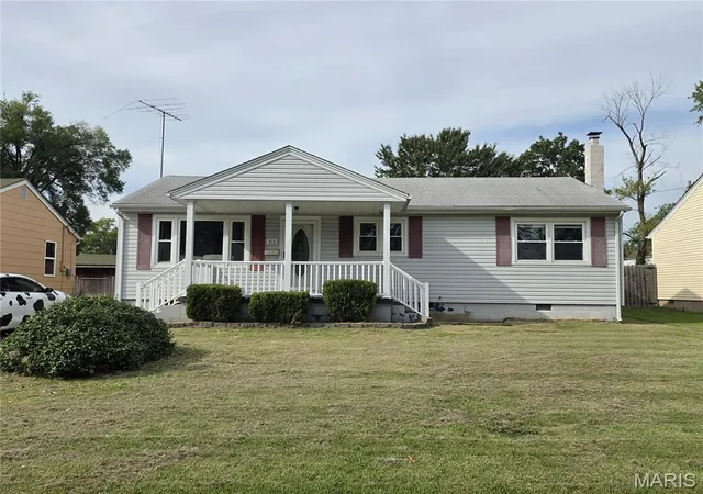 Photo 1 of Sale Pending at 313 Spruce St, Farmington, MO 63640 | MLS# MIS26054710 | Listing updated on 2026-09-11