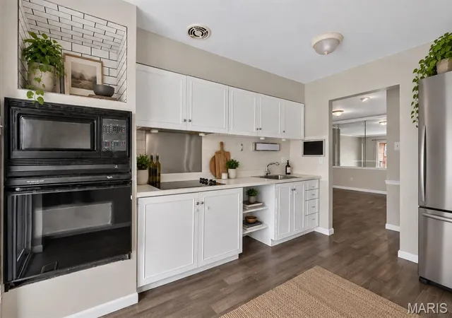 Photo 3 of Condo for sale at 10315 Forest Brk Ln #F, Saint Louis, MO 63146 | MLS# MIS26054782 | Listing updated on 2026-09-23