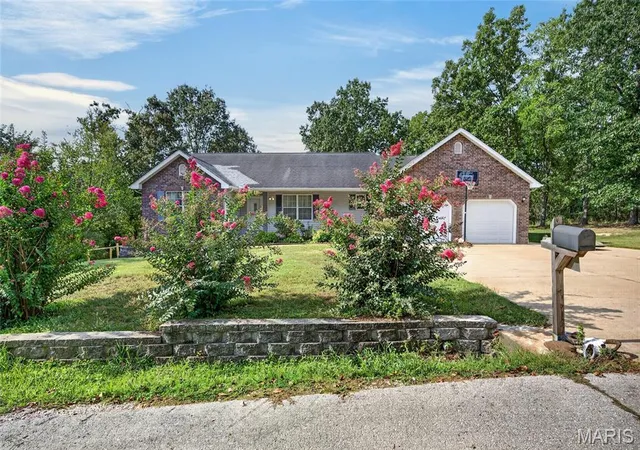 Photo 2 of Single family home for sale at 16780 Highland Springs, Dixon, MO 65459 | MLS# MIS26054789 | Listing updated on 2026-10-21