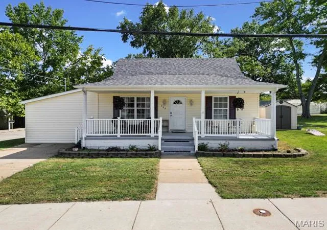 Photo 1 of Sale Pending at 402 Hill St, Herculaneum, MO 63048 | MLS# MIS26054873 | Listing updated on 2026-09-14