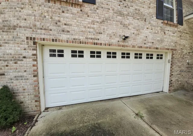 Photo 4 of Sale Pending at 5832 Blackberry Dr, Imperial, MO 63052 | MLS# MIS26054943 | Listing updated on 2026-09-11