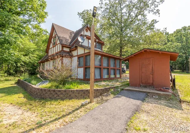 Photo 2 of Single family home for sale at 2426 County Road 462, Poplar Bluff, MO 63901 | MLS# MIS26054964 | Listing updated on 2026-09-12