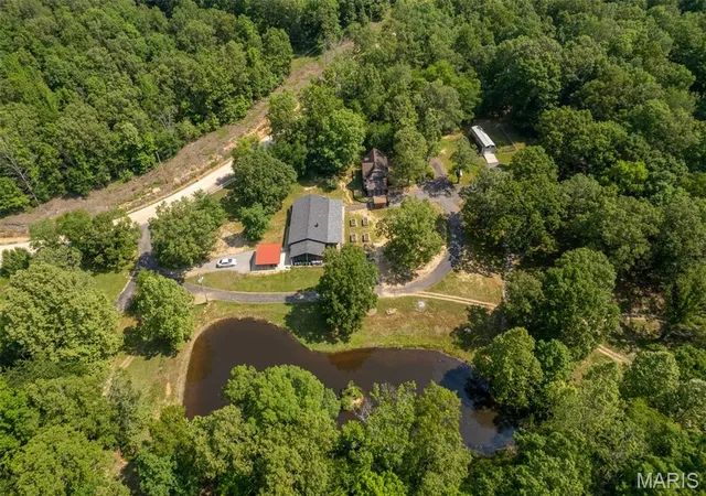 Photo 3 of Single family home for sale at 2426 County Road 462, Poplar Bluff, MO 63901 | MLS# MIS26054964 | Listing updated on 2026-09-24