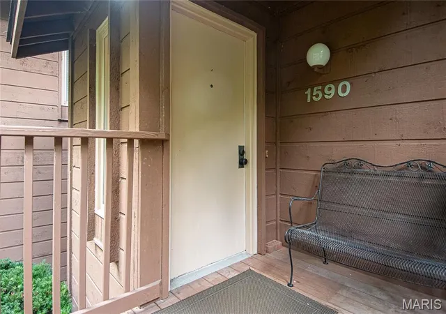 Photo 2 of Sale Pending at 1590 Autumn Leaf Dr, Ballwin, MO 63021 | MLS# MIS26054990 | Listing updated on 2026-09-15