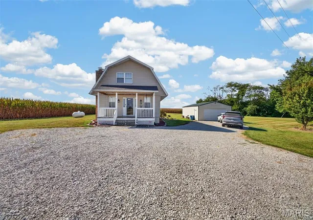 Single family home for sale at 304 State Ave, Pocahontas, IL 62275 | MLS# MIS26055081