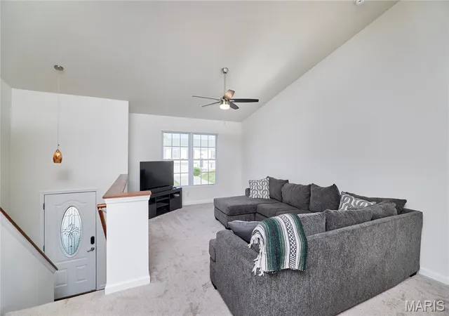 Photo 4 of Single family home for sale at 69 Matt Joyce Ct, Warrenton, MO 63383 | MLS# MIS26055095 | Listing updated on 2026-09-15